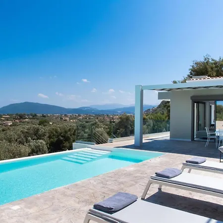 Anthos - Fresh Modern Villa, Pool, Close To The Vilă Agios Ioannis (Lefkada)